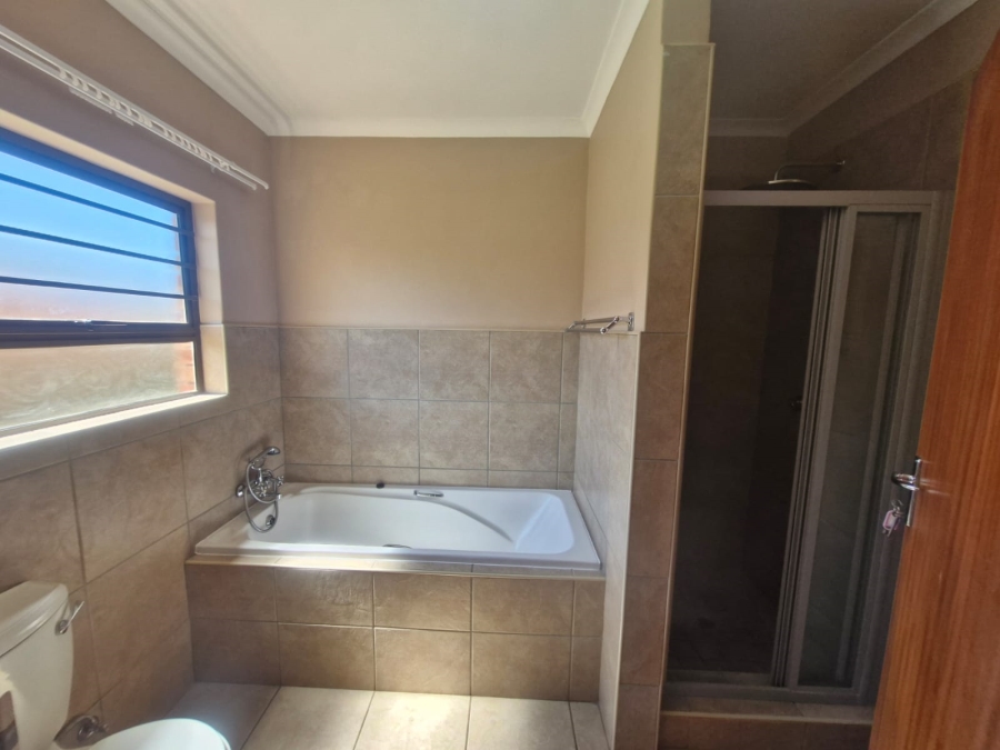 To Let 3 Bedroom Property for Rent in Kathu Northern Cape